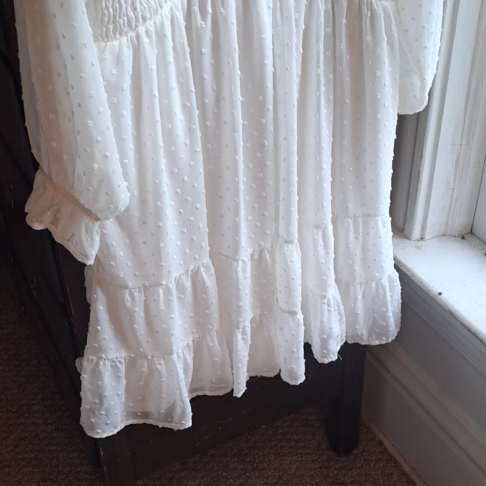 Ultra Flirt Womans Size 2X White Swiss Dot Smocked Tiered V Neck Summer Dress - Picture 4 of 5